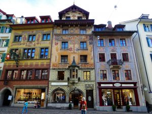 Girls Who Travel | Lucerne: A Beautiful City in Switzerland